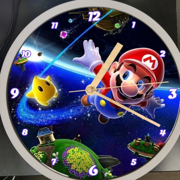 Mario fly clock - Picture 1 of 3